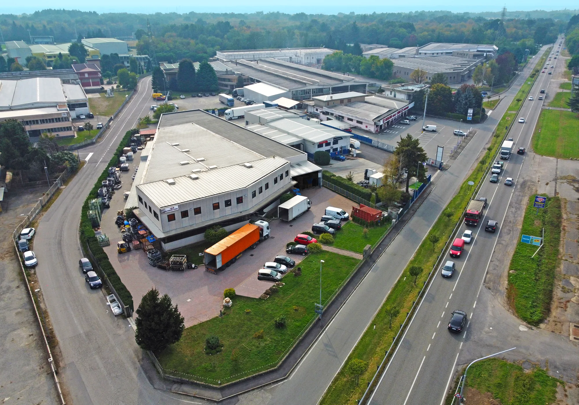 Panoramica aerea della sede Speedcross a Vanzaghello